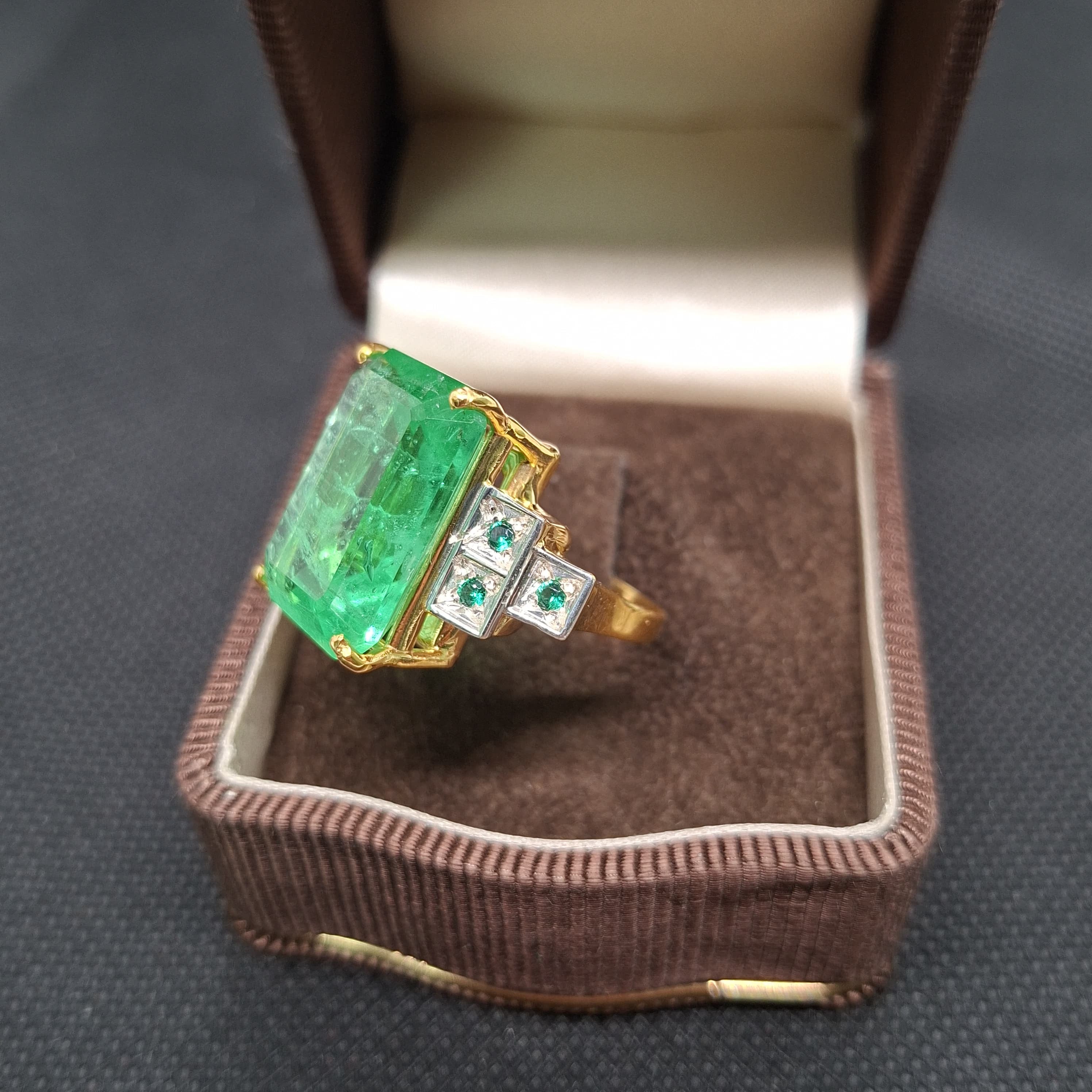 Anello stile art Déco