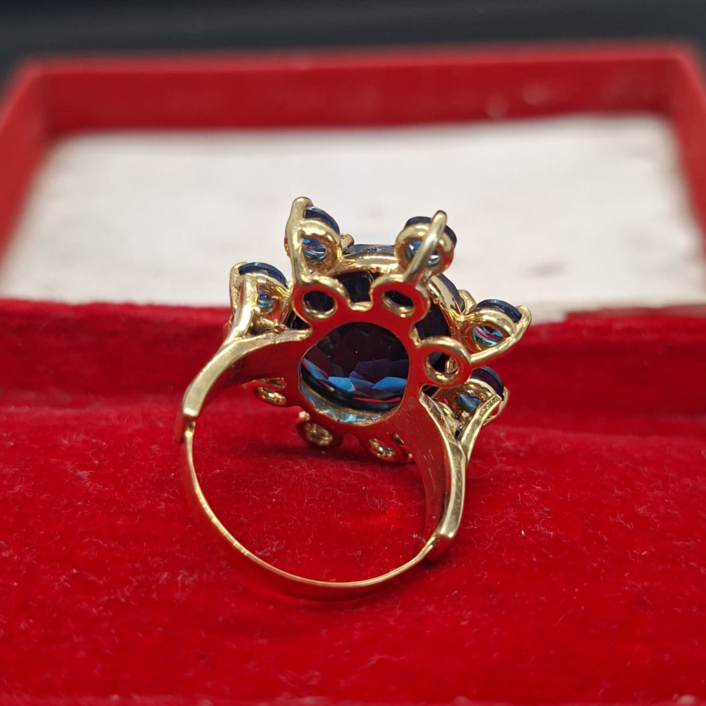 Anello stile vittoriano