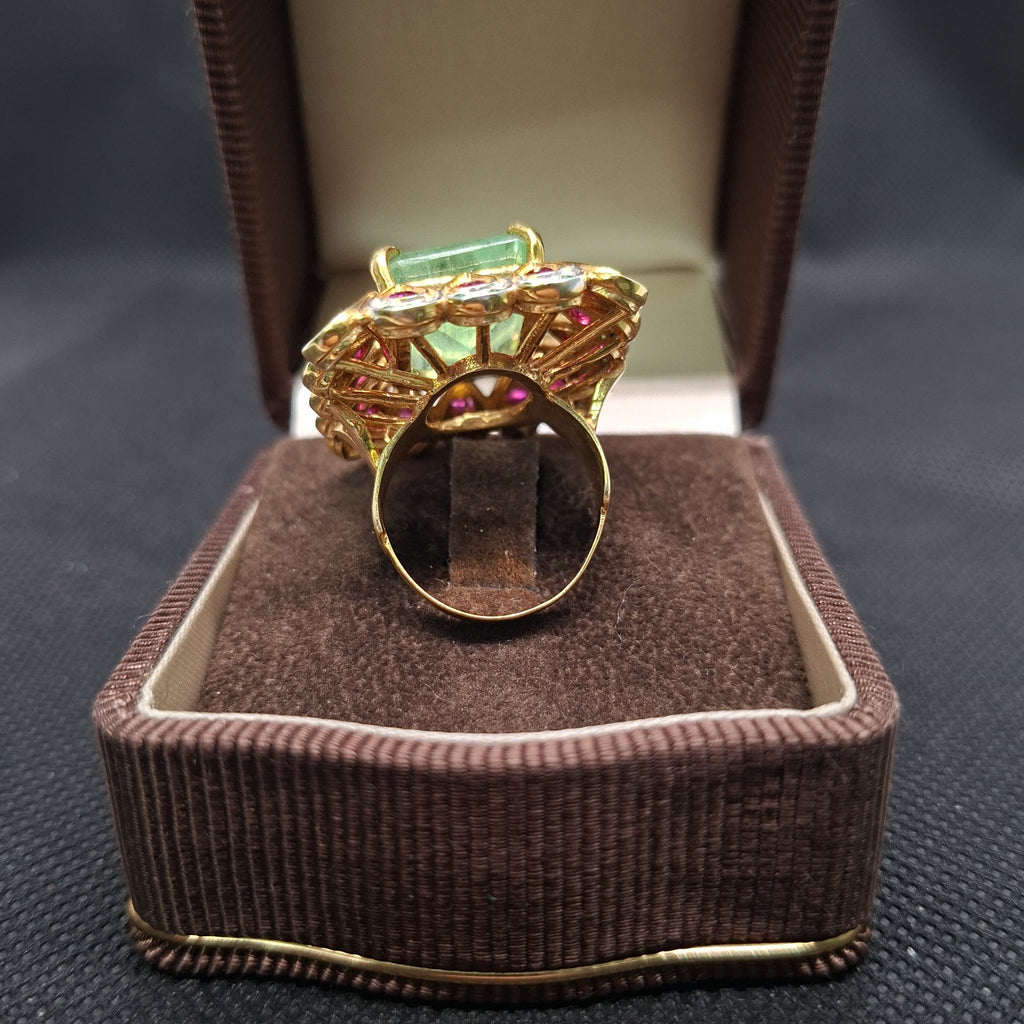 Anello stile liberty