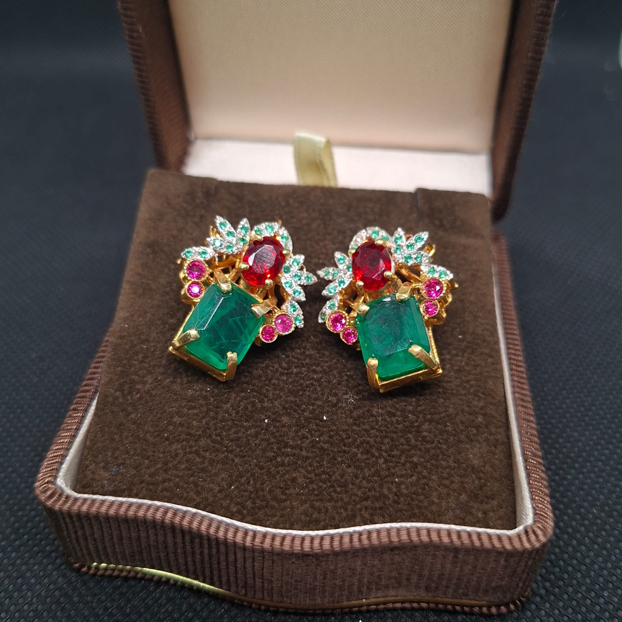 Orecchini stile liberty